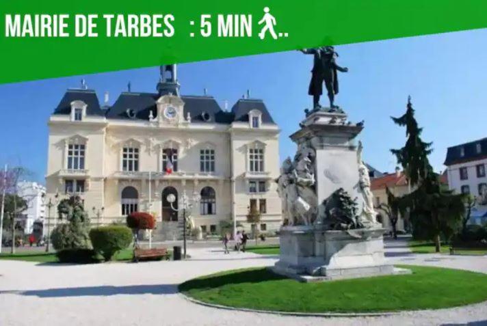 La Dolce Vita -T2 52m2- dernier étage- terrasse-parking-WIFI FIBRE Lejlighed Tarbes Eksteriør billede